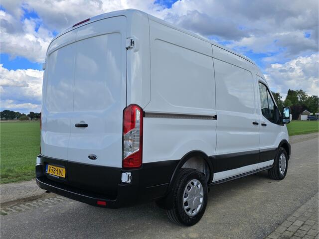 Ford TRANSIT 350 2.0 TDCI L2 H2 - 130 Pk - Euro 6 - Airco - Cruise Control