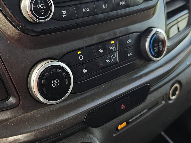 Ford TRANSIT 350 2.0 TDCI L4H1 L4 Open Laadbak Airco Trekhaak PDC Euro6 131 PK!