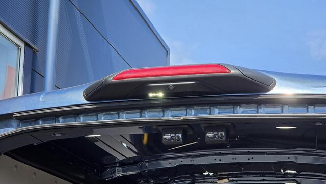 Ford TRANSIT 350 2.0 TDCI L2H2 Trend | NAP | Automaat | 1e eigenaar | 3zits | Bi-Xenon | Carplay | Camera | 360° sensoren | Dubbele schuifdeur! | Blind spot