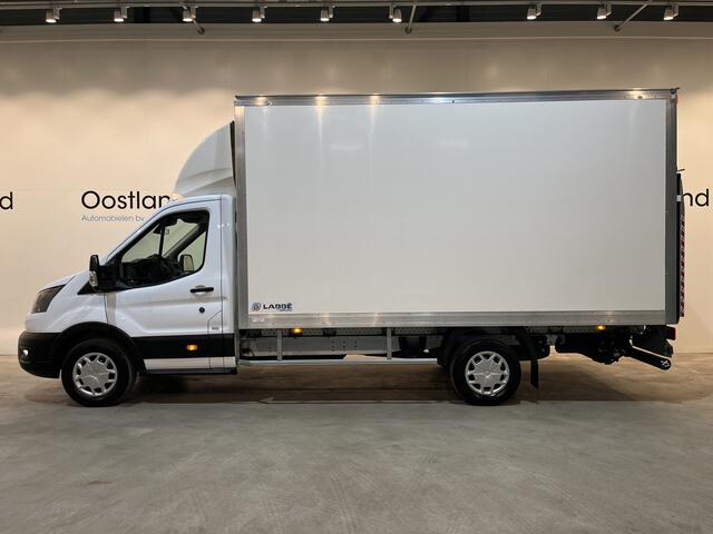 Ford TRANSIT 2.0 TDCI L4 Trend 130 PK RWD Bakwagen / Sorensen Laadklep / Meubelbak / Euro 6 / Airco / Cruise Control / 3-Zits / 18.700 KM !!