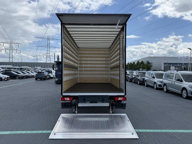Ford TRANSIT 500 2.0 TDCI l L4 | RWD | BAKWAGEN MET LAADKLEP | 165 PK AUT. | 1.000KG LAADKLEP DHOLLANDIA | LENGTE BAK 5.20M | BREEDTE BAK 2.22M | HOOGTE BAK 2.32M | C RIJBEWIJS | ACHTERUITRIJCAMERA | NAVIGATIE | ADAPTIEVE CRUISE CONTROL
