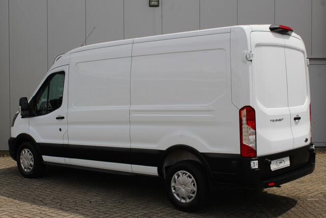 Ford TRANSIT 350 2.0 TDCI L3H2 Trend Nette bedrijfswagen die u nog jaren van dienst kan zijn ! Navigatie, Cruise Controle, Airco, Stoelverwarming, PDC V/A,