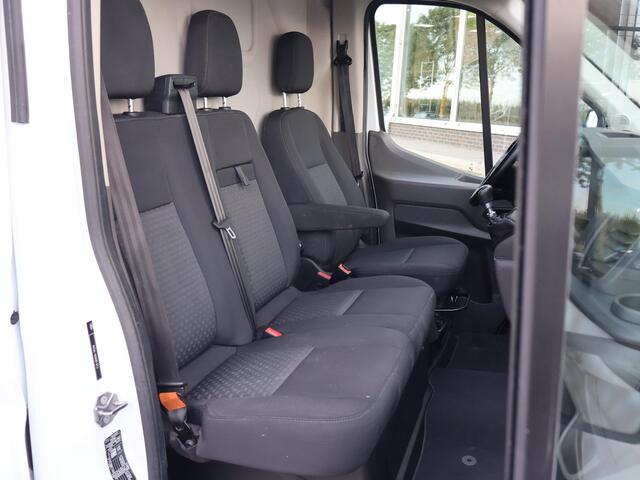 Ford TRANSIT 350 2.0 TDCI 170 PK L3H2 RWD + 3500 KG TREKGEWICHT | 2 SCHUIFDEUREN | CAMERA | APPLE CARPLAY
