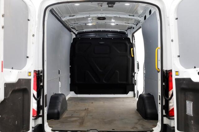 Ford TRANSIT 350 2.0 TDCI 130pk E6 L2H2 Trend Airco/Navi/Camera 12-2019