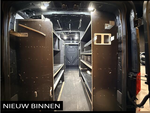 Ford TRANSIT 350 2.0 TDCI L2H2 Limited. 185 PK Automaat. Nav. Apple-carplay. camera. bi-xenon. trekhaak. 1 eigenaar.