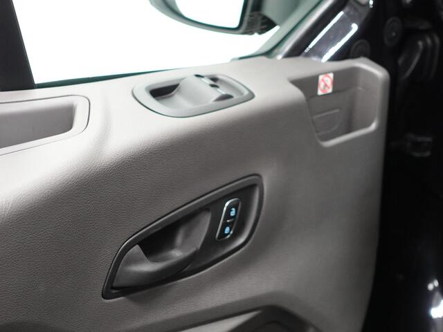 Ford TRANSIT 130pk L2H2 Trekhaak Airco 360°Camera DAB+ Airco Trekhaak Cruise Control