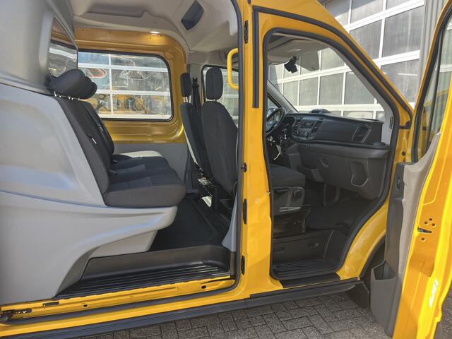 Ford TRANSIT 350 2.0 TDCI L3H2 DC RWD Airco Cruise control Trekhaak 3500kg trekgewicht Kastinrichting 5-Persoons Telefoonverbinding Stoelverwarming Euro 6