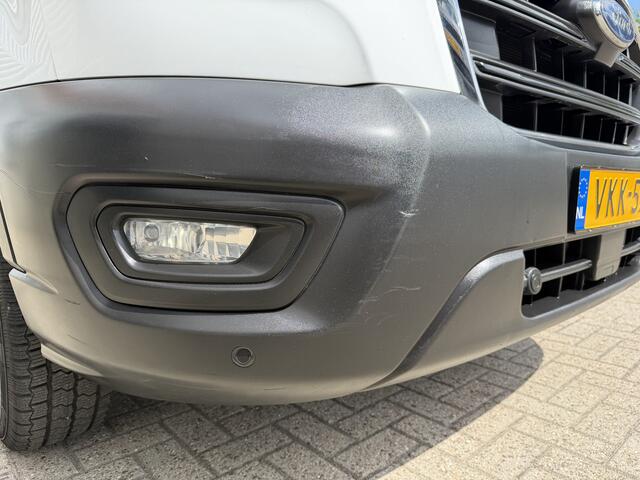 Ford TRANSIT 350 2.0 TDCI L3H2 Trend RWD / trekhaak 2800 kg ! / vaste prijs rijklaar ¤ 18.950 ex btw / lease vanaf ¤ / airco / cruise / stoelverwarming / camera / euro 6 / bpm vrij