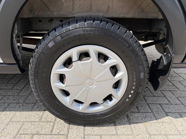 Ford TRANSIT 350 2.0 TDCI L3H2 Trend RWD / trekhaak 2800 kg ! / vaste prijs rijklaar ¤ 18.950 ex btw / lease vanaf ¤ / airco / cruise / stoelverwarming / camera / euro 6 / bpm vrij