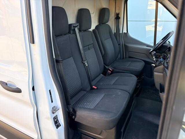 Ford TRANSIT 350 2.0 TDCI 170PK L3H3 Airco Cruise Control Parkeersensoren v+a Voorruitverwarming