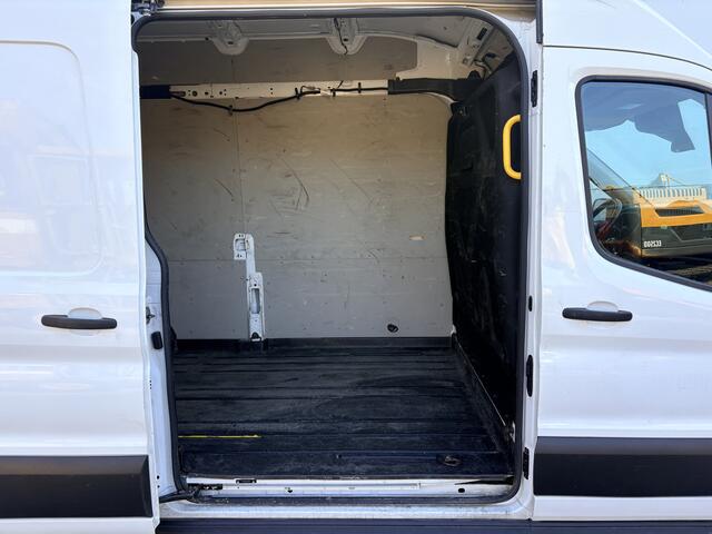 Ford TRANSIT 350 2.0 TDCI 170PK L3H3 Airco Cruise Control Parkeersensoren v+a Voorruitverwarming