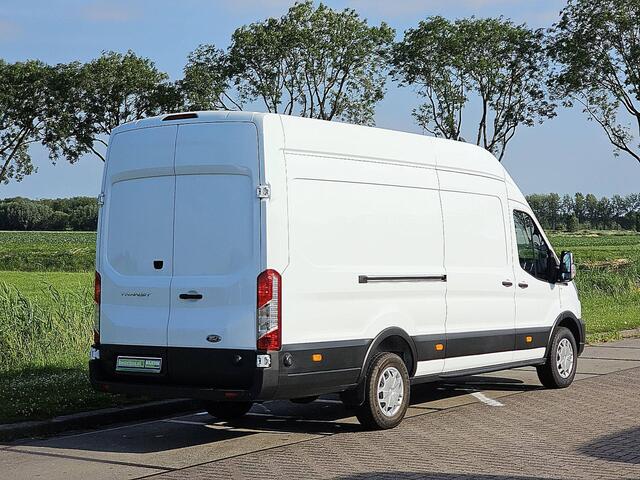 Ford TRANSIT 350 2.0 TDCI L4H3 Trend 131pk | Camera | Navi | Verlengde Fabrieksgarantie | Parkeersensoren | 3zits | 256° deuren