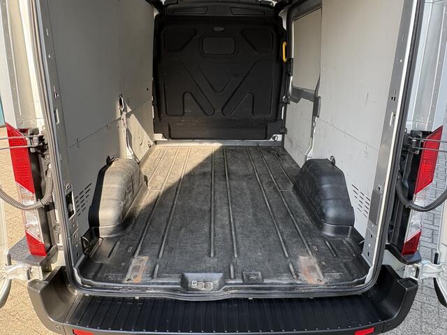 Ford TRANSIT 290 2.0 130Pk TDCI L2H2 Trend / Cruise / Airco / Apk t/m 09-09-2026