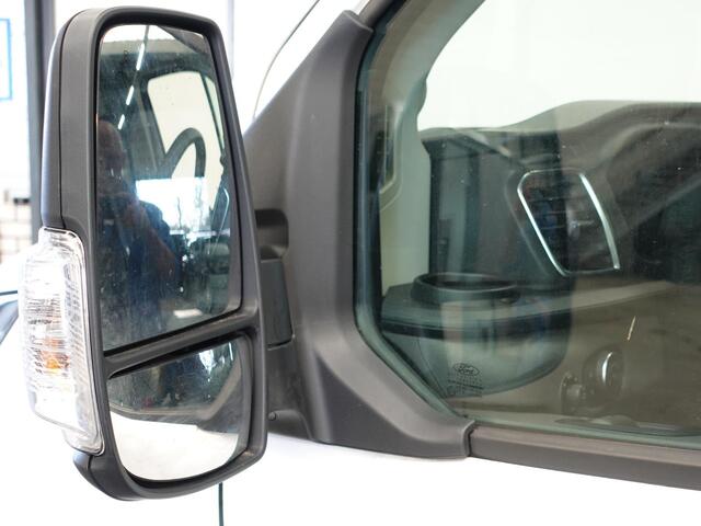 Ford TRANSIT 330 2.0 TDCI L3H2 Trend Automaat Navigatie Camera Carplay Trekhaak Cruise control Airco