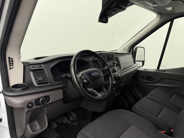 Ford TRANSIT 2.0TDCI 130PK L3H2 | Imperiaal | Trekhaak | Airco | Cruise | 3-Zits | Betimmering