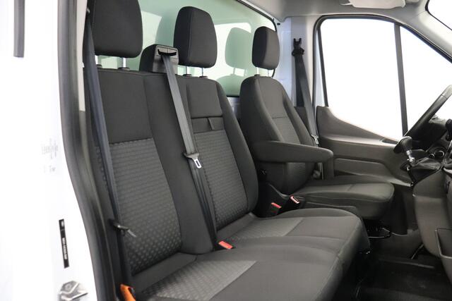Ford TRANSIT 2.0 TDCI 130PK L4 Bakwagen EURO 6 - Airco - Cruise - Laadklep - ¤ 25.950,- Excl.