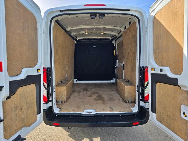 Ford TRANSIT 350 2.0 TDCI L2 H2 - 130 Pk - Euro 6 - Airco - Cruise Control