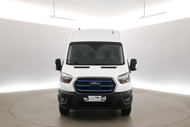 Ford TRANSIT Elektrisch 68 kWh L2H3 | Snelladen | SOH 97% | Clima | 360° Camera | Cruise | 3 Zits | Carplay | Navi