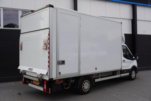 Ford TRANSIT 2.0 TDCI L4 130PK Bakwagen EURO 6 - LAADKLEP - Airco - Navi - ¤ 21.950,- Excl