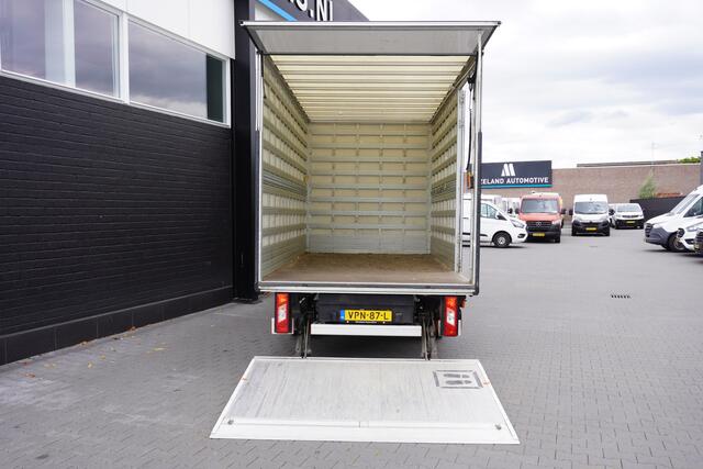Ford TRANSIT 2.0 TDCI L4 130PK Bakwagen EURO 6 - LAADKLEP - Airco - Navi - ¤ 21.950,- Excl