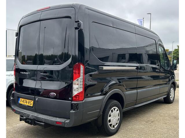 Ford TRANSIT 350 2.0 TDCI L3H2 Trend 131PK | 1e Eigenaar | NL AUTO | NAP | Trekhaak | Achteruitrijcamera | Parkeersensoren Voor en Achter | Airco | Cruise Control | Navigatie | Apple Carplay | Andriod Auto | Nieuwe APK | LETOP: Auto is in de laadruimte niet schoon en reclame stickers zijn nog zichtbaar |
