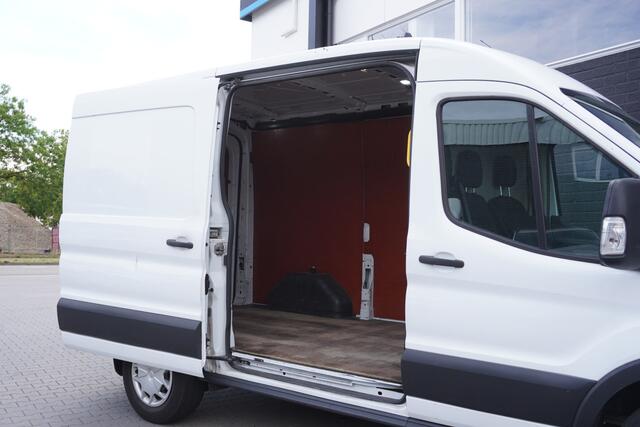 Ford TRANSIT 2.0 TDCI L2H2 EURO 6 - Airco - Navi - Cruise - €14.950,- Excl.