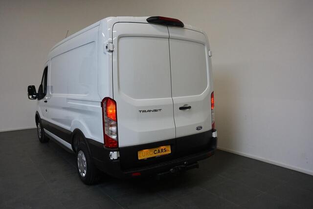 Ford TRANSIT 105pk L2H2 Trend Airco Trekhaak Navigatie Cruise