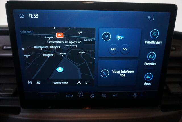 Ford TRANSIT 105pk L2H2 Trend Airco Trekhaak Navigatie Cruise