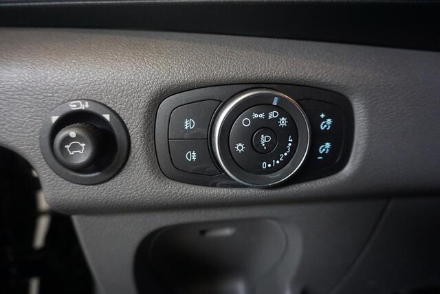 Ford TRANSIT 105pk L2H2 Trend Airco Trekhaak Navigatie Cruise