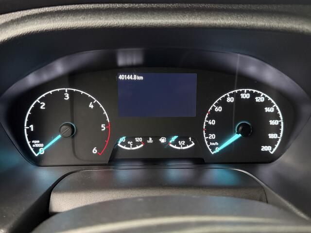 Ford TRANSIT 2.0TDCi 170PK Bakwagen+Laadklep | Dakpoiler | Airco | Cruise | 3-Zits