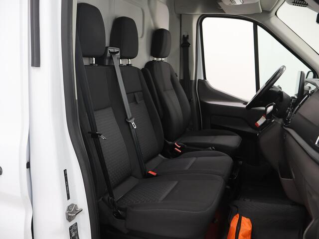 Ford TRANSIT 350 2.0 TDCI | L2 H2 | AUTOMAAT | LIMITED BI-XENON KOPLAMPEN | NAVIGATIE | STOELVERWARMING | ACHTERUITRIJCAMERA | TREKHAAK | BETIMMERDE LAADRUIMTE | ADAPTIEVE CRUISE CONTROL