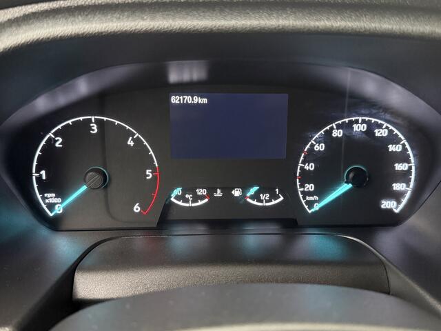 Ford TRANSIT 2.0TDCi 170PK Bakwagen+Laadklep | Dakpoiler | Airco | Cruise | 3-Zits