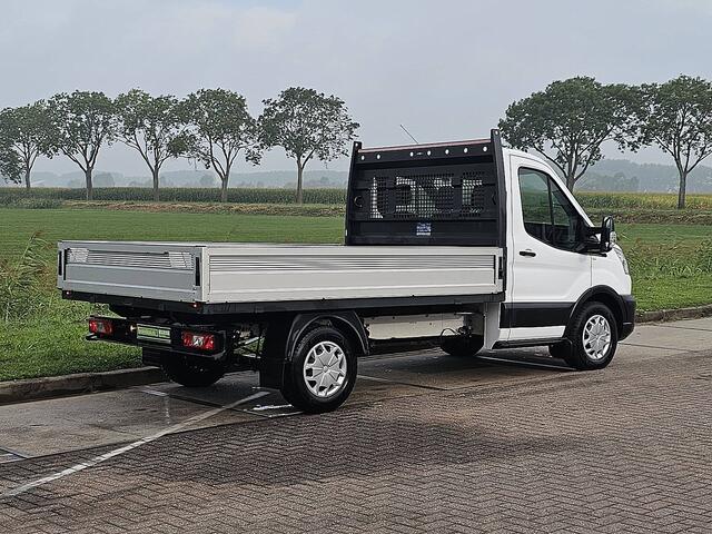 Ford TRANSIT 330 2.0 L2H1 Open Laadbak Cruise control, Airco, Enkele cabine, 130Pk, 1e Eigenaar, Onderhouds-Historie, 3-Zits