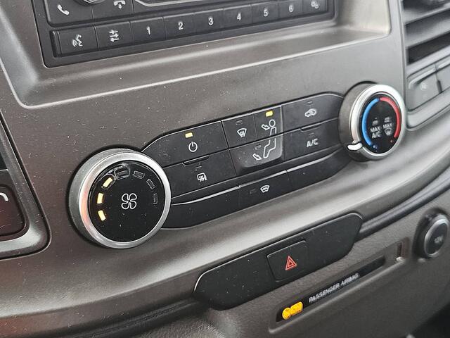 Ford TRANSIT 330 2.0 L2H1 Open Laadbak Cruise control, Airco, Enkele cabine, 130Pk, 1e Eigenaar, Onderhouds-Historie, 3-Zits