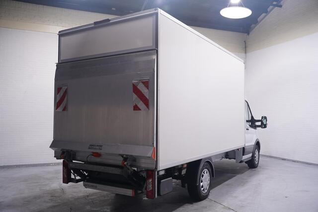 Ford TRANSIT 2.0 TDCI 130 pk Bakwagen met Laadklep Airco Cruise Control, Lane Assist, LxBxH 420x200x210 cm, 3-Zits