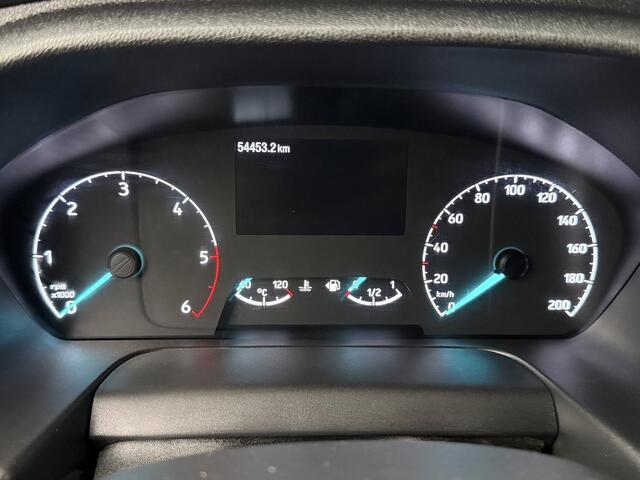 Ford TRANSIT 2.0TDCi 130PK L3H2 | Airco | Camera | 3-Zits | Betimmering