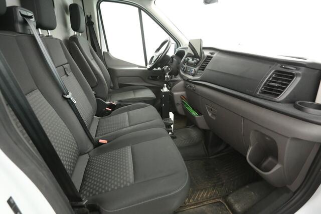 Ford TRANSIT 2.0 Ecoblue L2H2 | Airco | Camera | Cruise | 3 Zits | Carplay | Trekhaak | Parkeersens.