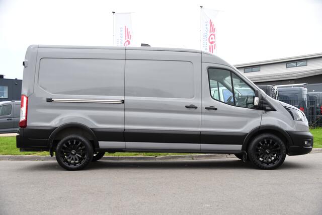 Ford TRANSIT 350 2.0 TDCI L3H2 Raptor Edition FACELIFT! Virtual, 360 Camera, Carplay, Adaptieve Cruise, Stoelverwarming, Stuur verwarming, 165pk, automaat, Trekhaak, Uniek!