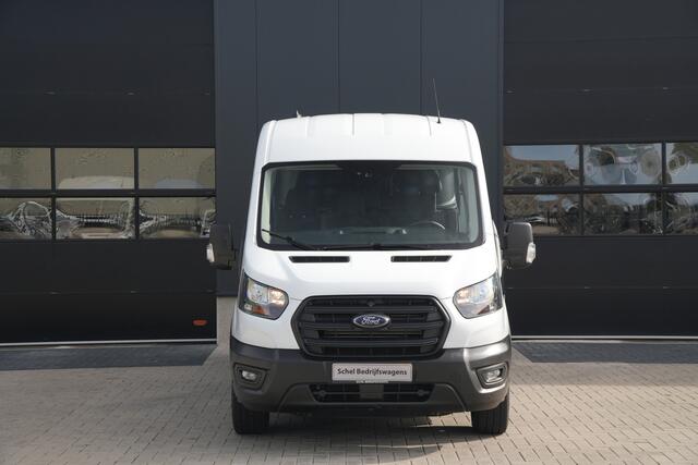 Ford TRANSIT 350 2.0 TDCI L3H2 Trend DC 165pk - 6 Zits - Trekhaak - Cruise - Camera - Stoelverwarming - Bluetooth - Rijklaar