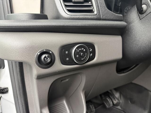 Ford TRANSIT 2.0TDCi 130PK Bakwagen+Laadklep | Airco | Cruise | 3-Zits | Dakspoiler – foto 9