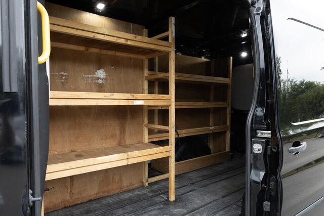 Ford TRANSIT 350 2.0 | 185 PK | L3H2 Limited | 2X SCHUIFDEUR | TREKHAAK