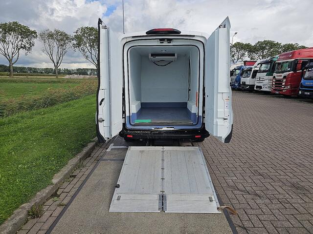 Ford TRANSIT 350 2.0 TDCI L2H2 Trend AWD Cruise control, Airco, Pdc, Carplay, Camera, Dodehoek detectie, Koelen/Vriezen, Nacht/Dag koeling – foto 7