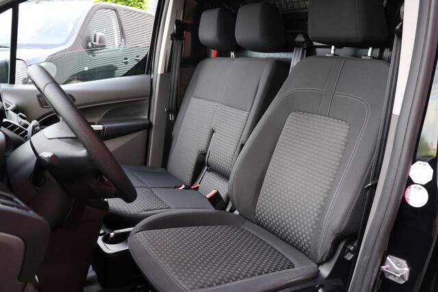 Ford TRANSIT CONNECT 1.5 EcoBlue 120PK L2 | Navigatie | CarPlay | Camera | Cruise control | 3-Zitter | Trekhaak | Airco | PDC | Airco | Dealer onderhouden | Nieuwe APK | Onderhoudsbeurt
