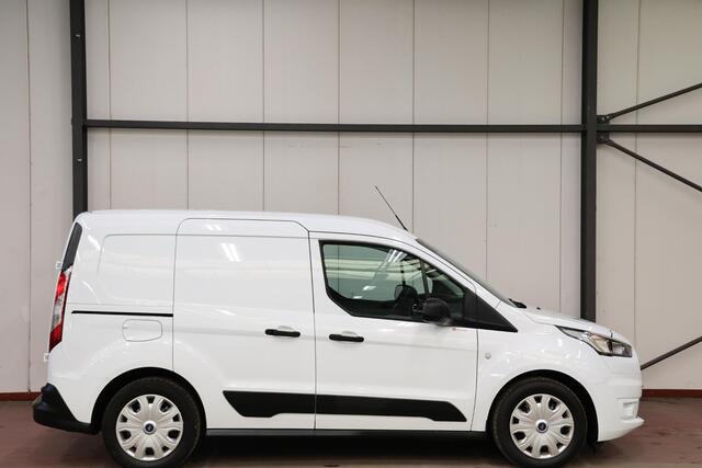 Ford TRANSIT CONNECT 1.5 EcoBlue MET INRICHTING EN TREKHAAK