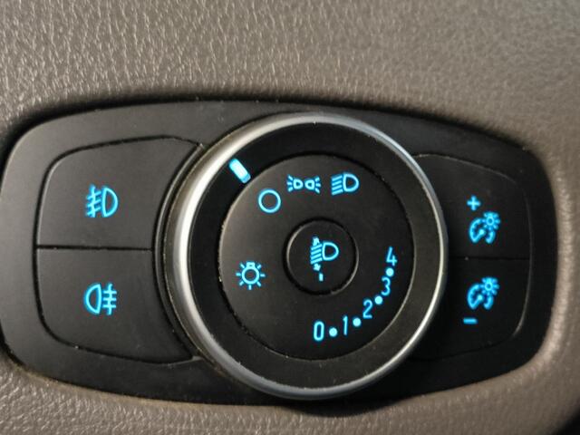 Ford TRANSIT CONNECT 1.0 Ecoboost L1 Trend Rijklaar + 6 maanden Bovag-garantie Henk Jongen Auto's in Helmond, al 50 jaar service zoals 't hoort!
