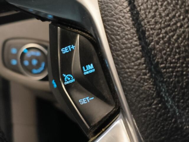 Ford TRANSIT CONNECT 1.0 Ecoboost L1 Trend Rijklaar + 6 maanden Bovag-garantie Henk Jongen Auto's in Helmond, al 50 jaar service zoals 't hoort!