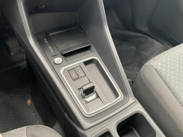 Ford TRANSIT CONNECT 1.5 EcoBoost PHEV L2 Limited | Trekhaak | Camera | Lichtmetalen Velgen | Climate Control | Navigatie |