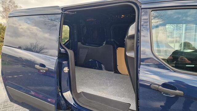 Ford TRANSIT CONNECT 1.0 Ecoboost L2 Trend, NAP, Benz, Camera