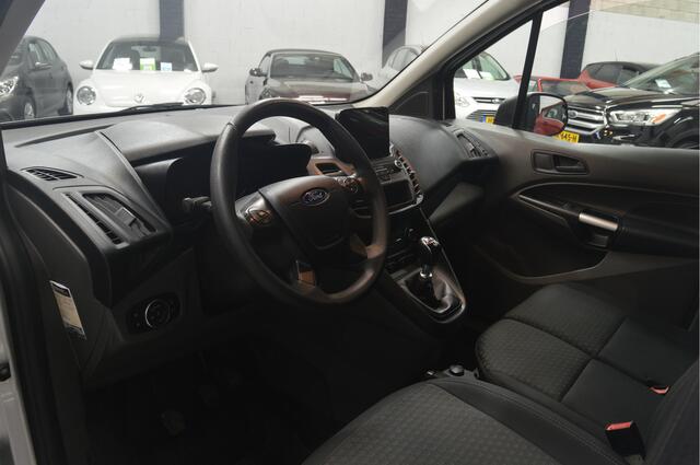 Ford TRANSIT CONNECT 1.5 EcoBlue L1 Trend // NAVI // AIRCO // CAMERA // PDC // TREKHAAK // 153.000 km // GEEN BPM !!