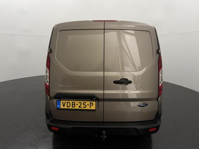 Ford TRANSIT CONNECT 1.5 EcoBlue L2 Trend met o.a. een Trekhaak, Cruise control en een achteruitrijcamera